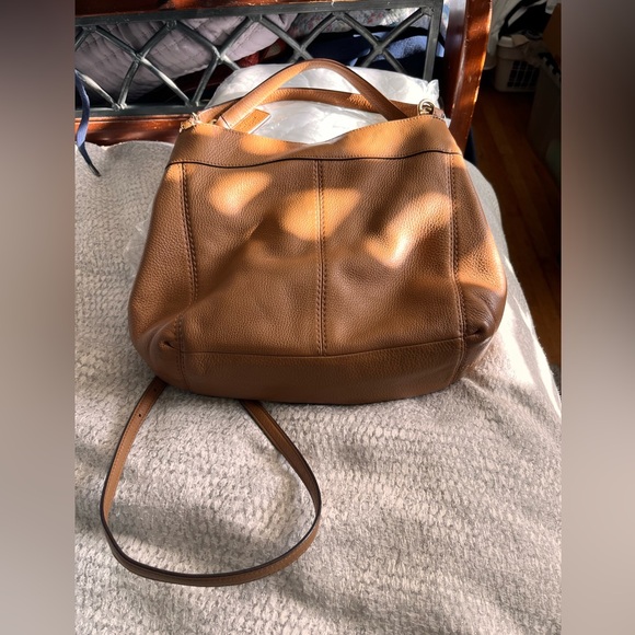 Coach Lexy - Picture 2 of 2